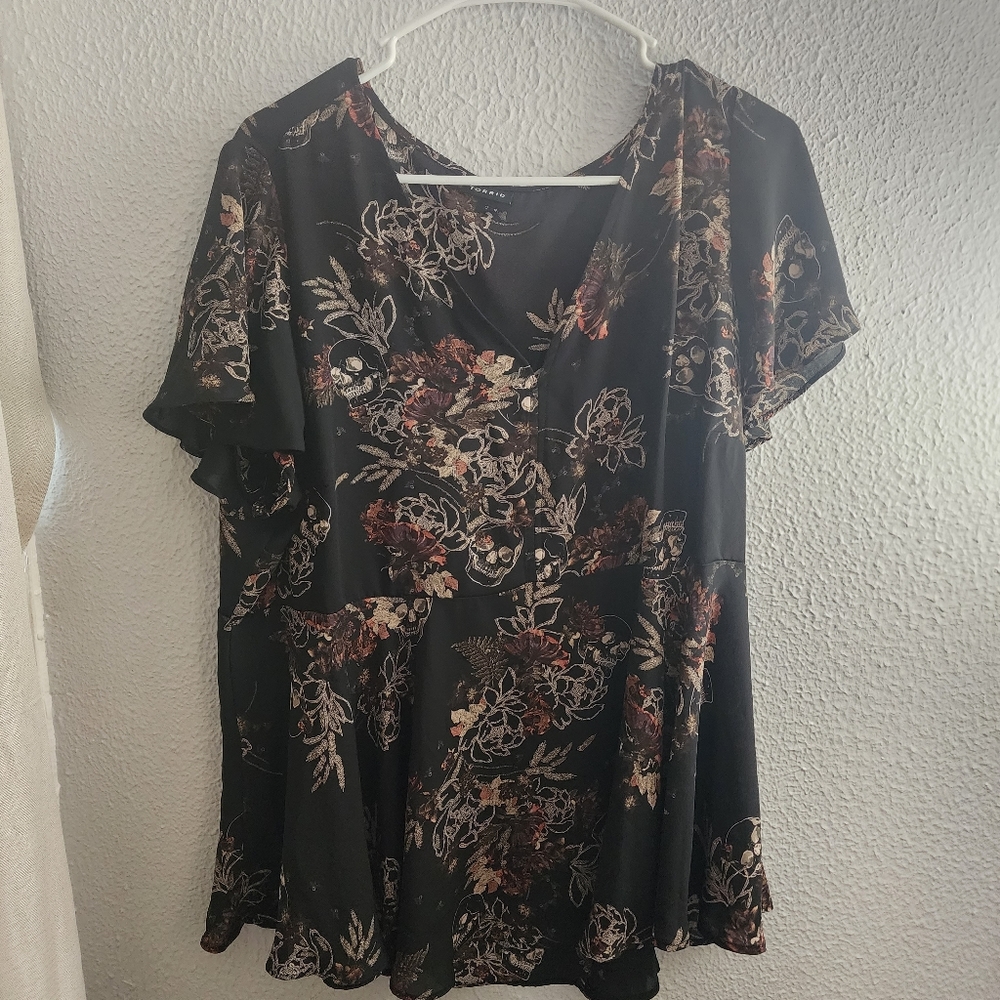 Torrid skull blouse